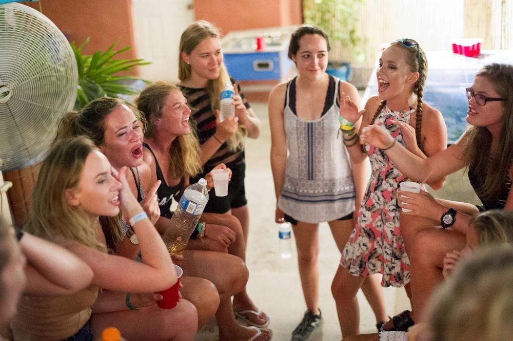 Bikini Hostel, Cafe & Beer Garden (Adults Only) Miami Beach Exterior foto